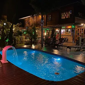  Estalagem Bangalô House